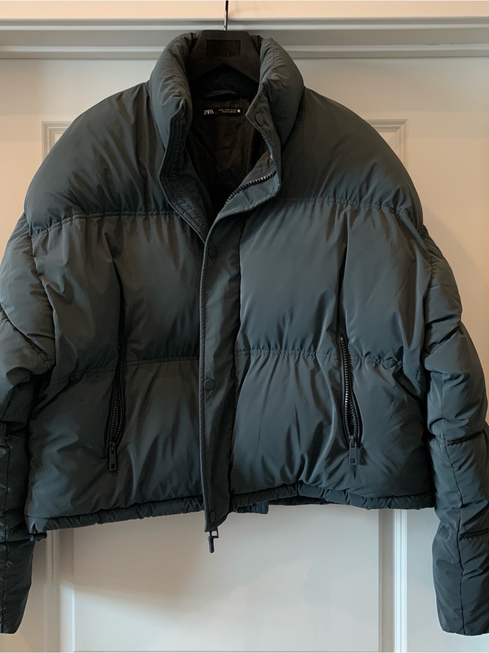 Zara Men's Dark Gray Short Puffer Jacket